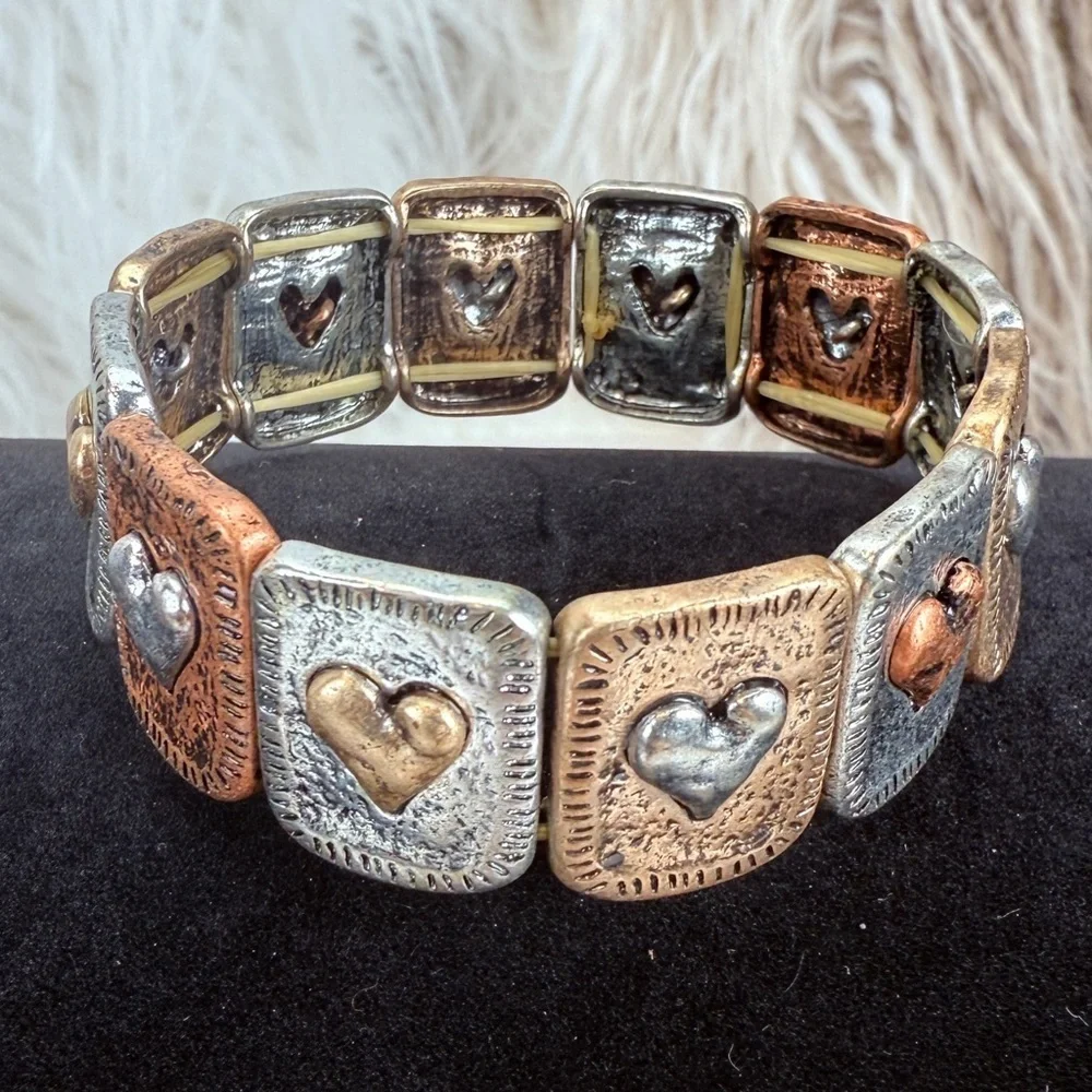 Multi tone metal heart bohemian chic stretch bracelet
